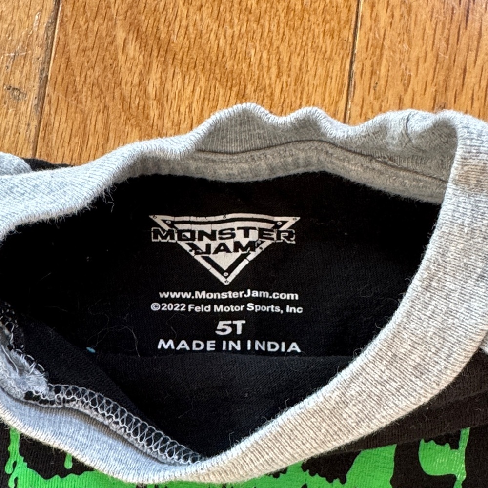Grave Digger Kids' Black and Gray Long Sleeve Shirt size 5T - Picture 2 of 6